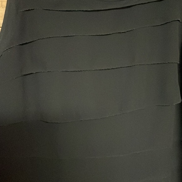 Banana Republic size small/medium black tiered sleeveless blouse - Picture 2 of 6